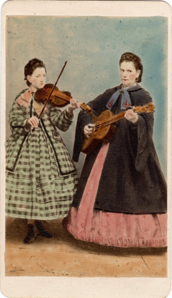 Lille metier: portræt af musikere på guitar og violin, Venedig. 1800-tallet Tryk på pap Dim. 10,5x6 cm af Unbekannt
