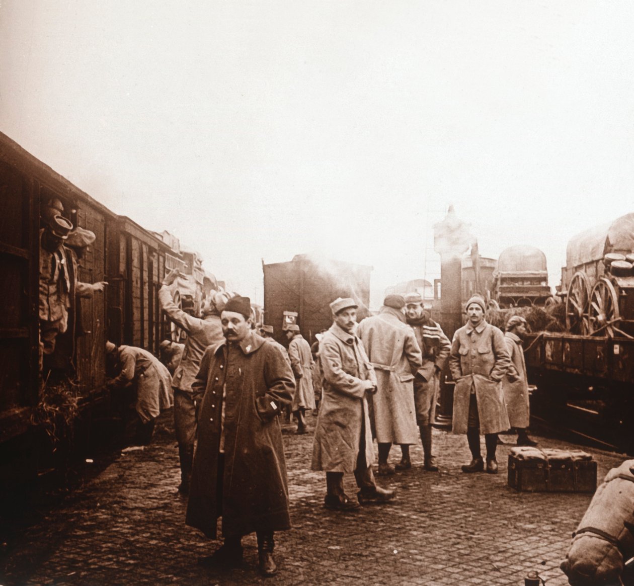 Soldater på vej til Somme, Epernay, Nordfrankrig, c1914-c1918 af Unbekannt