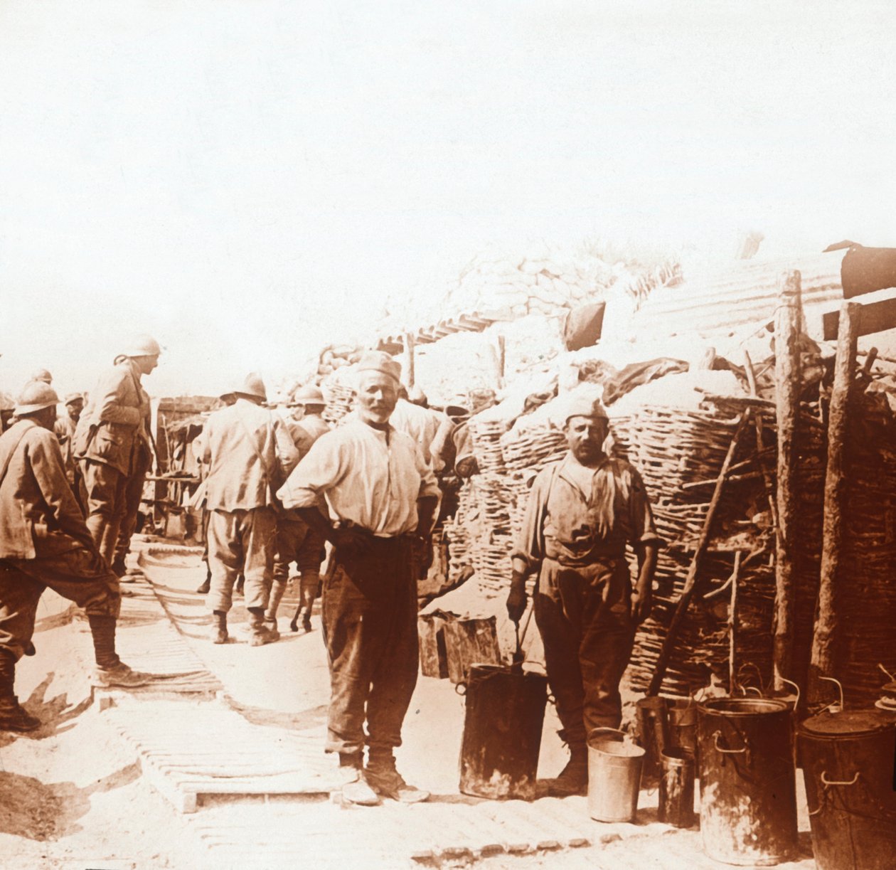 Soldater i skyttegravene, Belgien, c1914-c1918 af Unbekannt