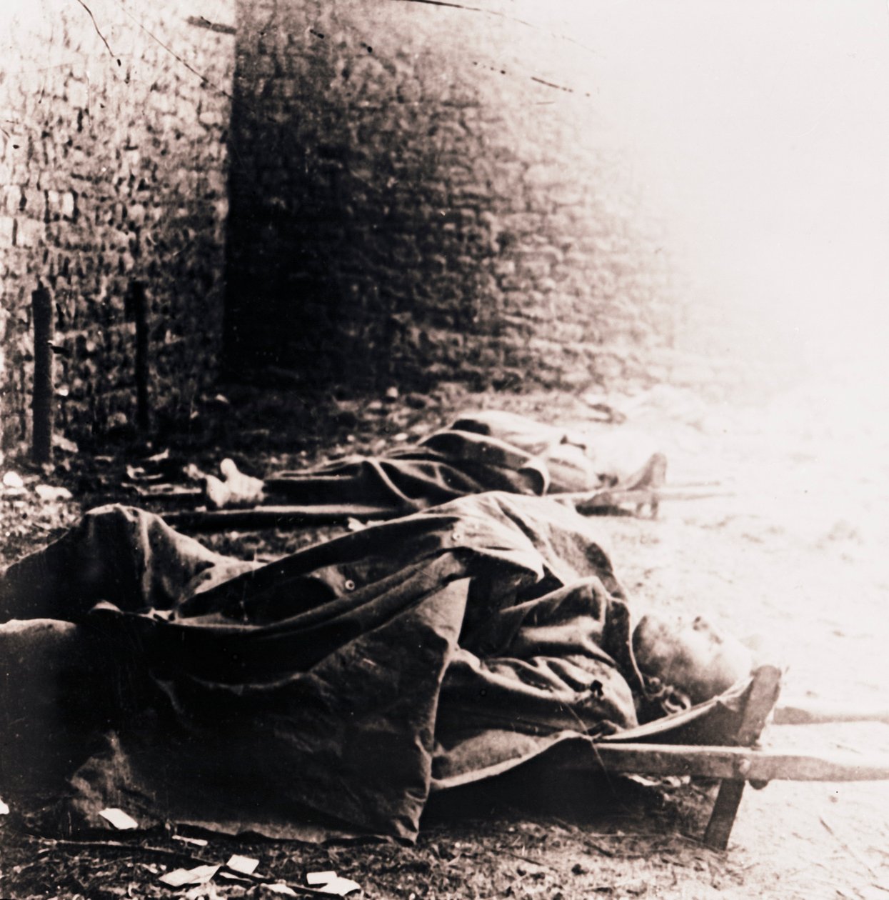 Soldater på båre, c1914-c1918 af Unbekannt