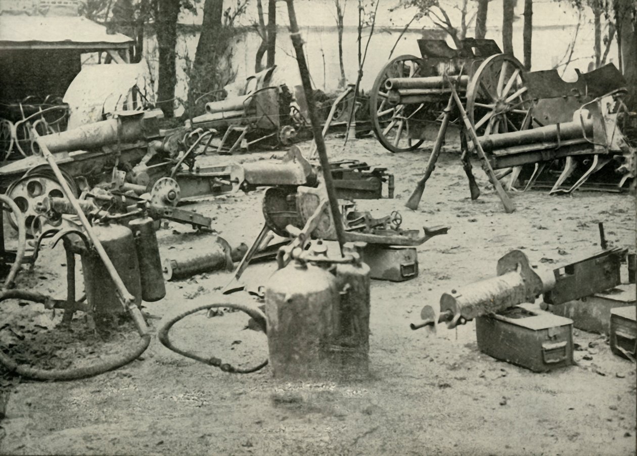 Nogle bytte fra slagmarken, 1919. af Unbekannt