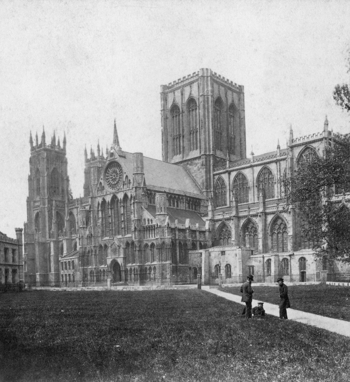 Sydøst udsigt over York Minster, Yorkshire, slutningen af det 19. eller begyndelsen af det 20. århundrede af Unbekannt