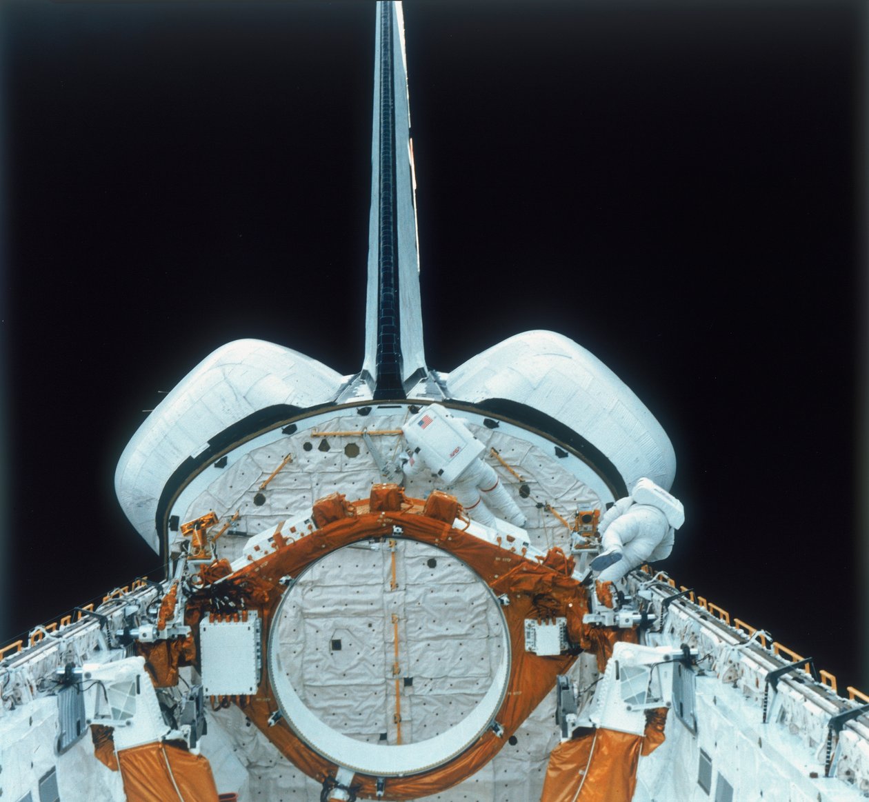 Rumfærge-astronaut på EVA, 1980