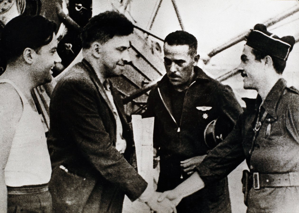 Spansk borgerkrig (1936-1939): Ilia Grigorievich Ehrenburg (1891-1967), russisk forfatter, ved sin ankomst til Barcelona lufthavn (Spanien) (anden fra venstre), som sovjetisk korrespondent for borgerkrigen af Unbekannt