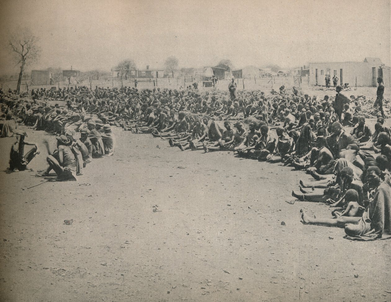 Sultende indfødte kommer ind til regeringens nødhjælp i Bulawayo, ca. 1900. af Unbekannt