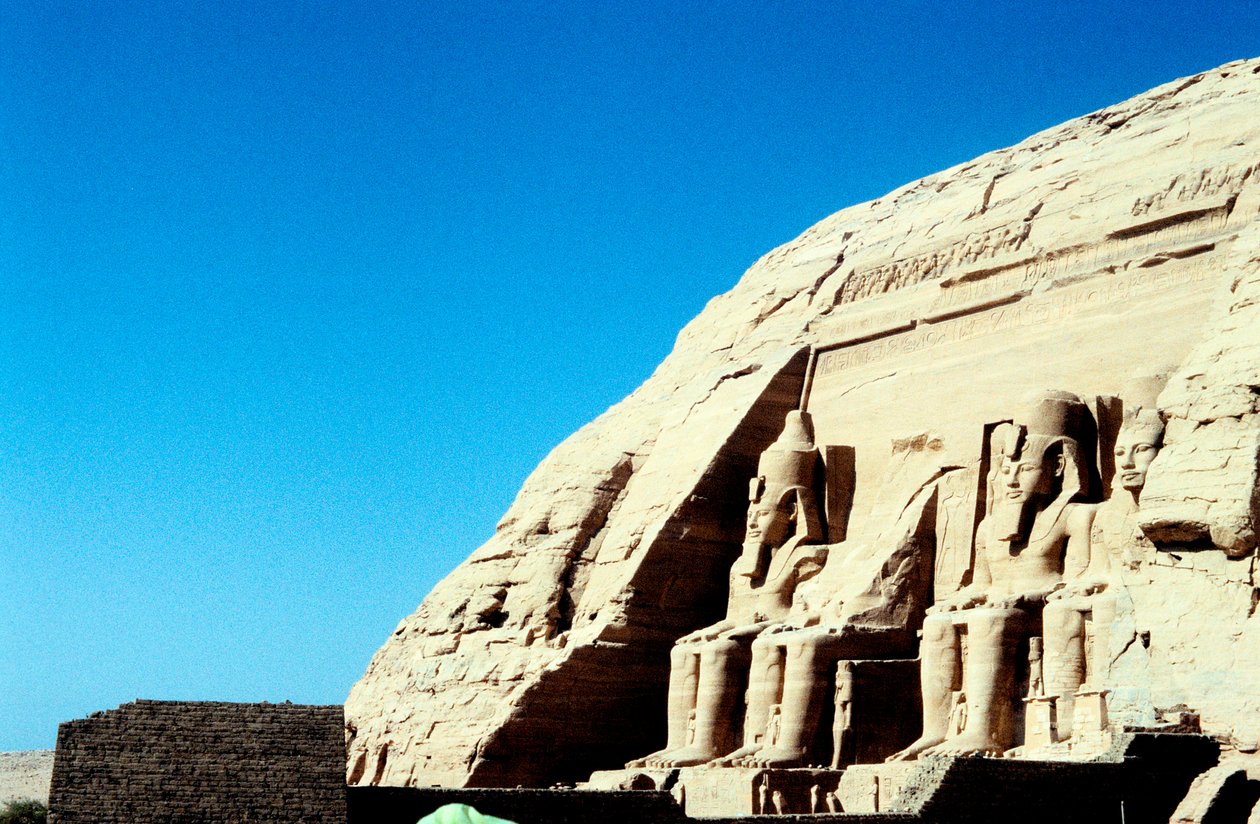 Statuer af Ramses II, fra Abu Simbel, Egypten, tidligt i det 13. århundrede f.Kr af Unbekannt