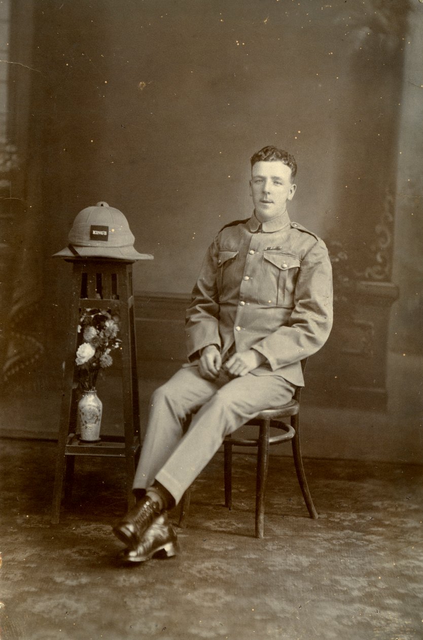 Studieportræt af en soldat fra C-kompagniet, 2nd Battalion the Kings Regiment, Irak, 1926 af Unbekannt