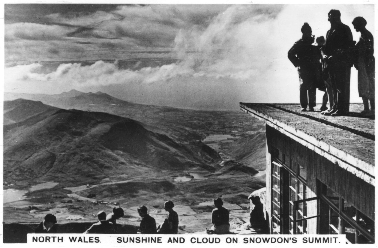 Solskin og skyer på Snowdons topmøde, det nordlige Wales, 1936 af Unbekannt