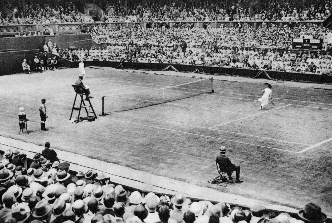 Suzanne Lenglen spiller Miss McKane, Wimbledon, London, 1926-1927 af Unbekannt