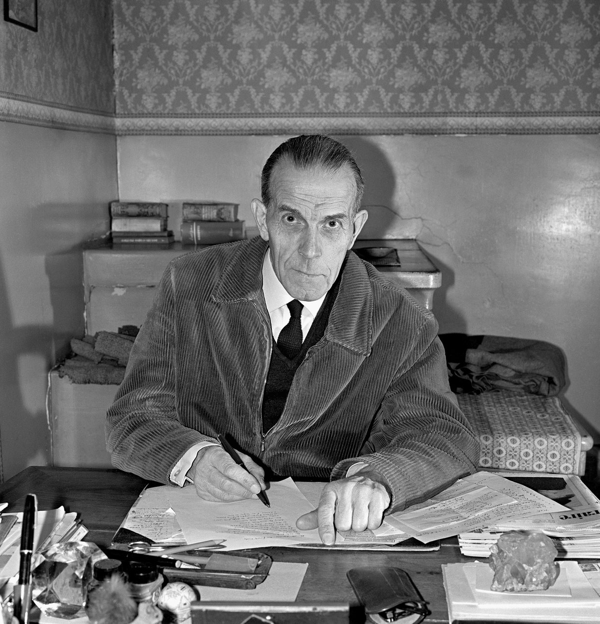 Schweiz Gustave Literature Roud (s/h foto) af Unbekannt