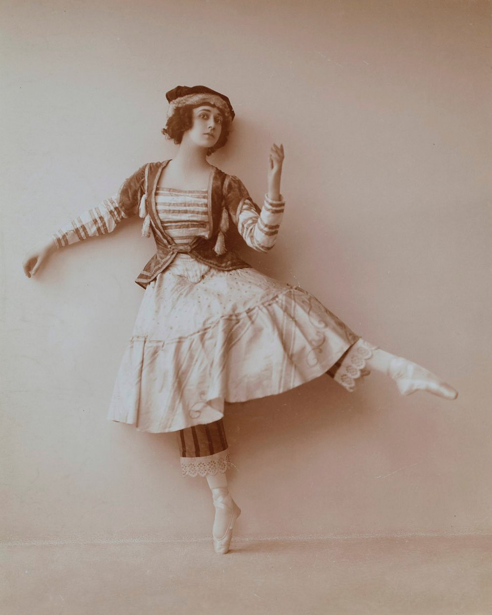 Tamara Karsavina, russisk ballerina, 1911 af Unbekannt