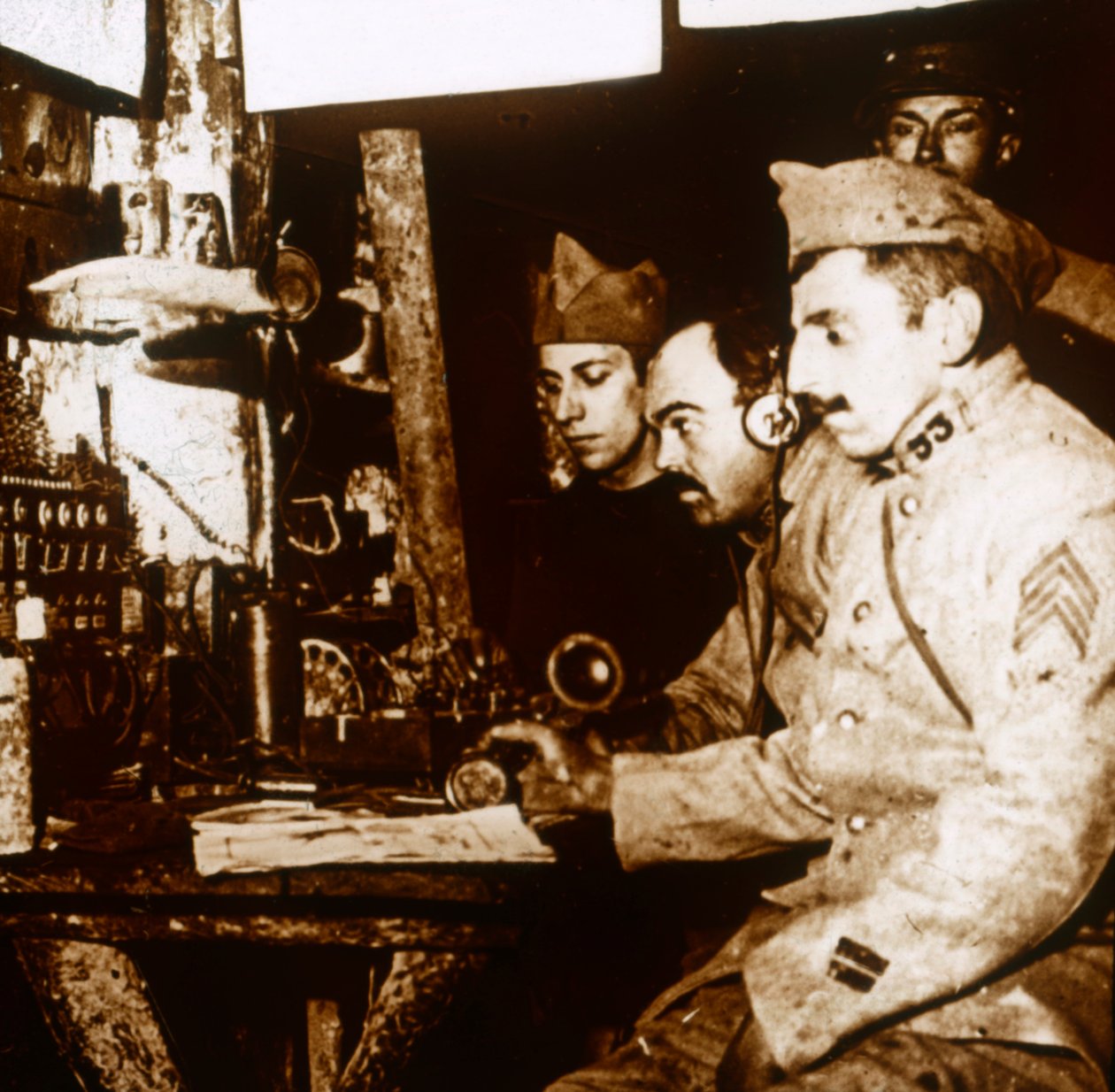 Telefonist, c1914-c1918 af Unbekannt