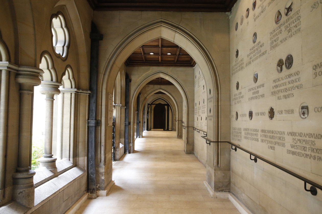 Den amerikanske katedral i den hellige treenighed, Paris. Kloster, 20150920, Paris, Frankrig af Unbekannt