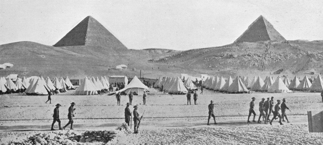 De australske tropper i Egypten slog lejr nær pyramiderne, 1914 af Unbekannt