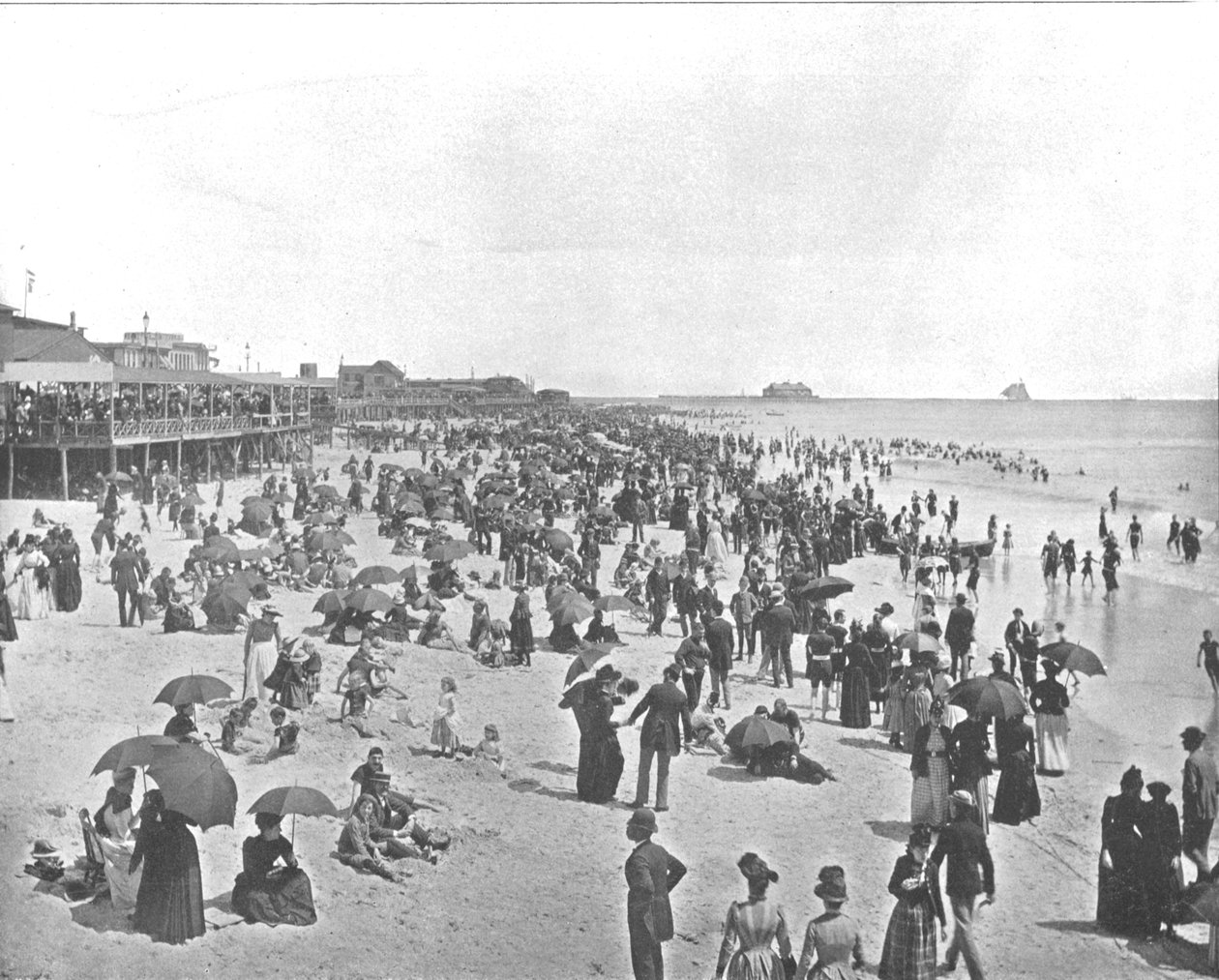 Stranden ved Atlantic City, New Jersey, USA, c1900. af Unbekannt