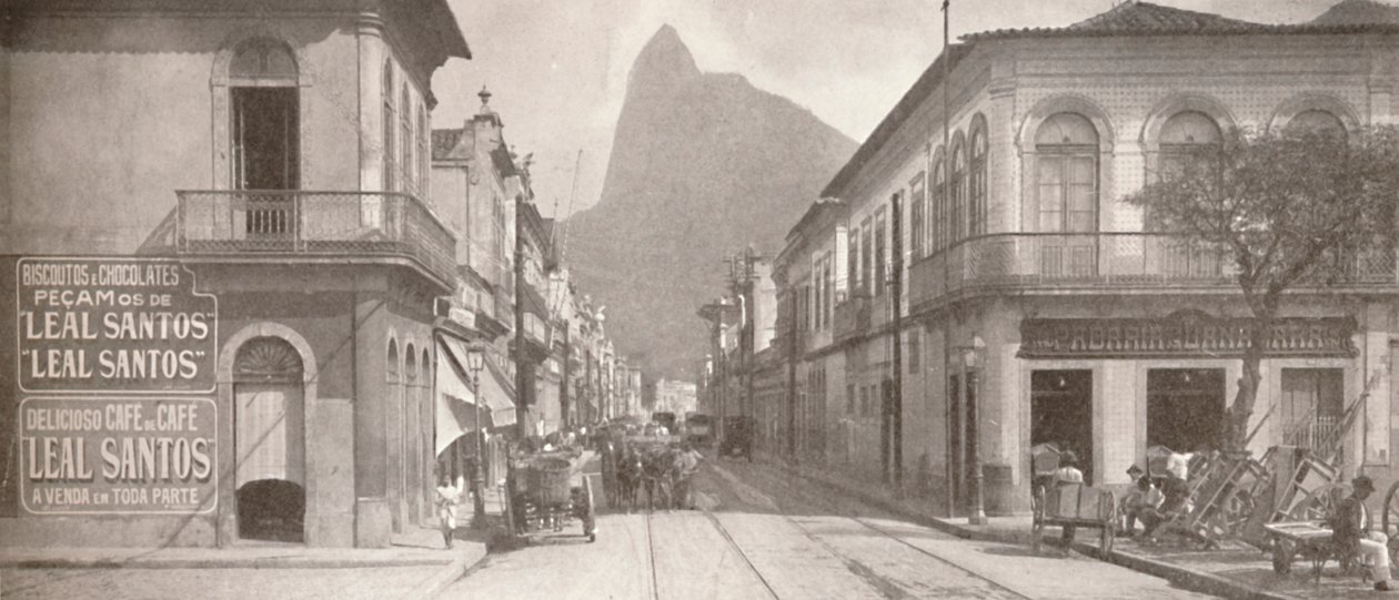 Botafogo-enden af den fashionable Rua Sao Clemente. Corcovado i det fjerne, 1914 af Unbekannt
