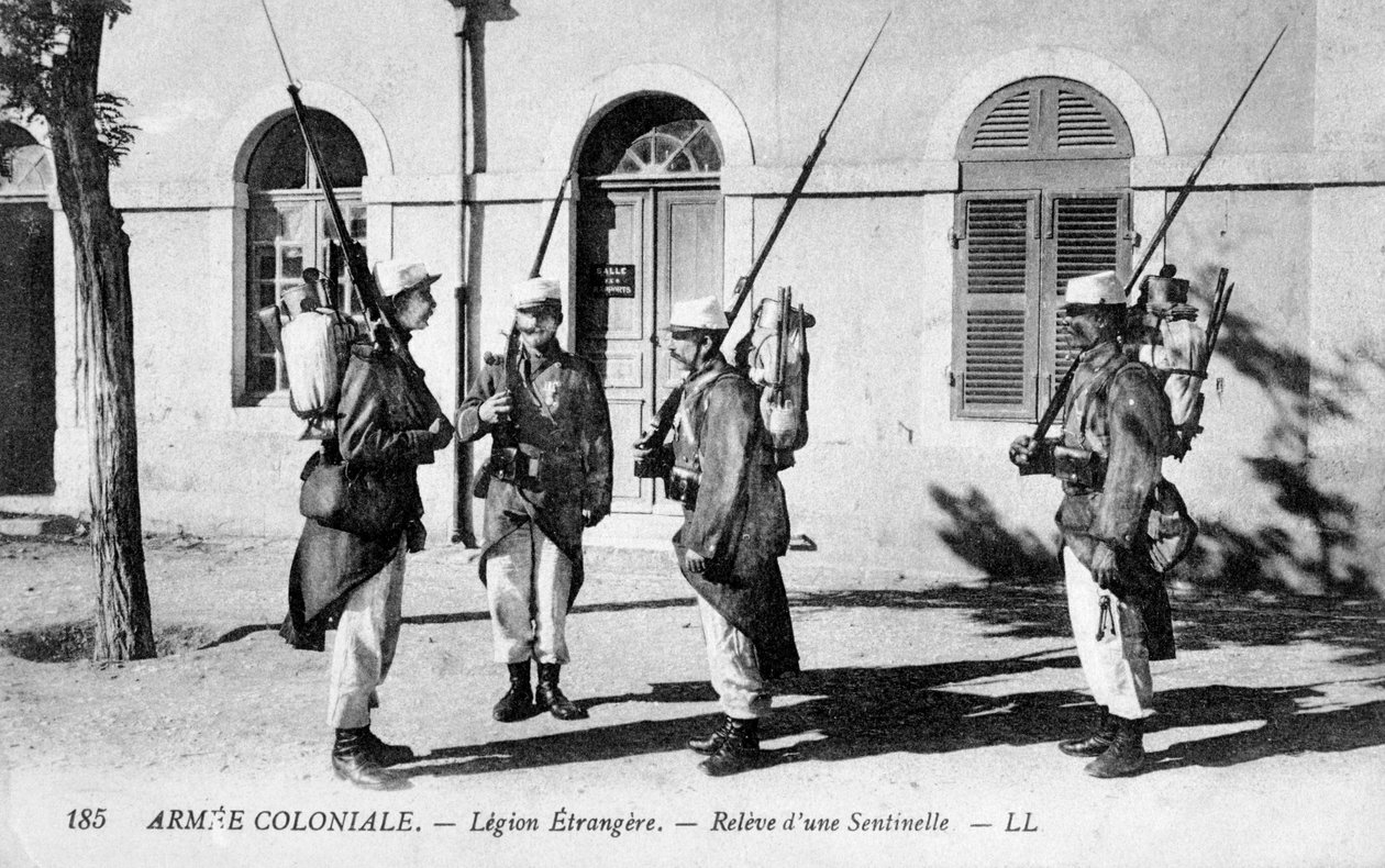 Vagtskiftet, Den franske fremmedlegion, c1910 af Unbekannt
