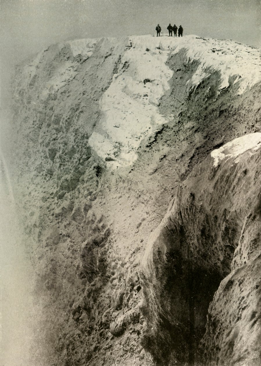 Erebus-krateret, 900 fod dybt og en halv mil bredt, 1908, 1909. af Unbekannt