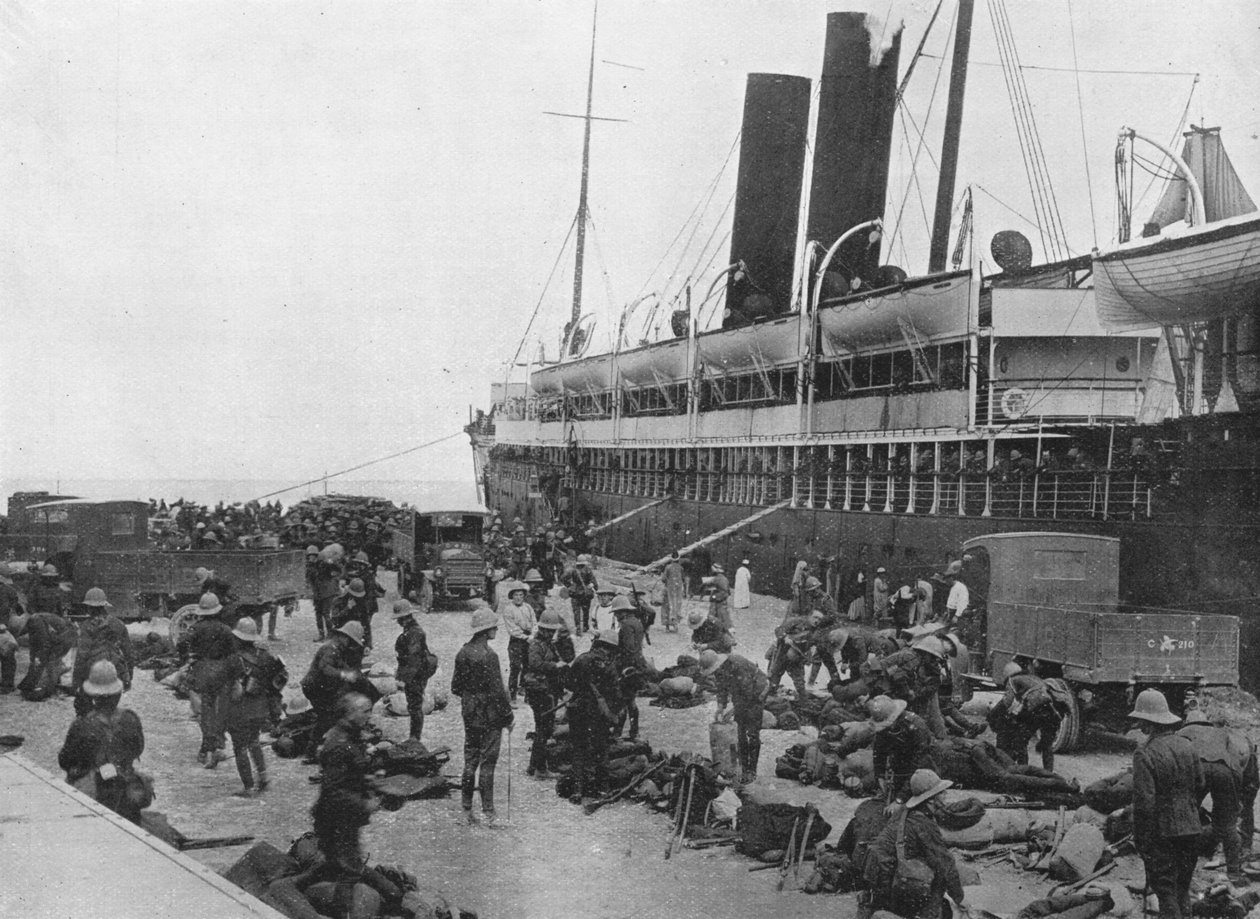 The Dardanelles Expeditionary Force drager ud: En transport lastning op i Alexandria, 1915 af Unbekannt