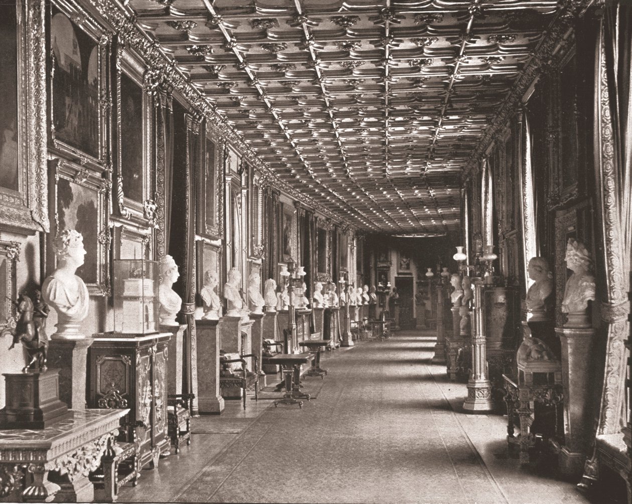 The East Corridor, Windsor Castle, Berkshire, 1894. af Unbekannt