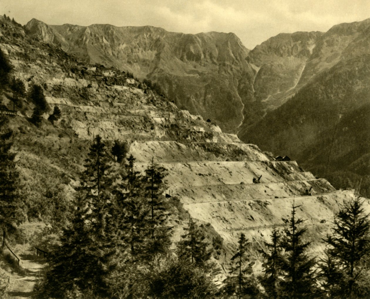 Erzberg-minen, Steiermark, Østrig, c1935. af Unbekannt