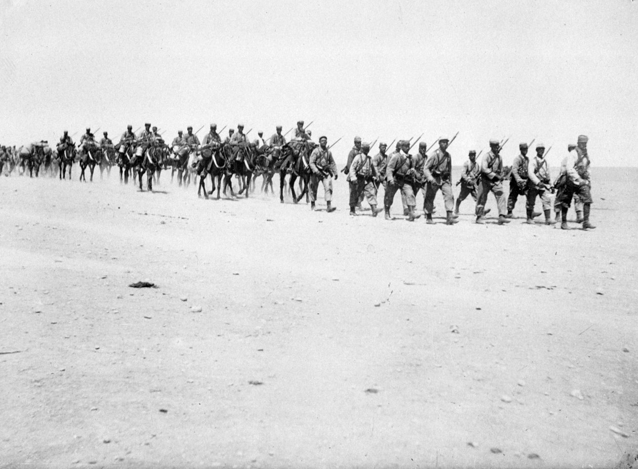 Den franske fremmedlegion på manøvrer, Boudenib, Marokko, 1911 af Unbekannt
