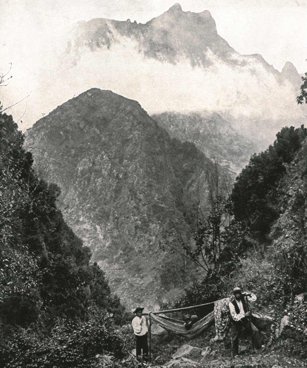 The Grand Curral, Madeira, Portugal, 1895. af Unbekannt