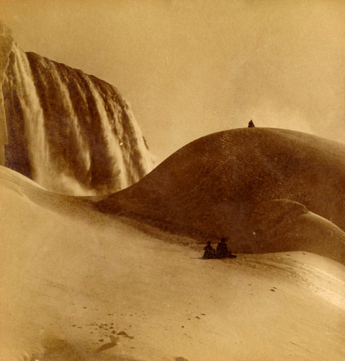 The Great Ice Mountain, Niagara, U.S.A., c1900. af Unbekannt