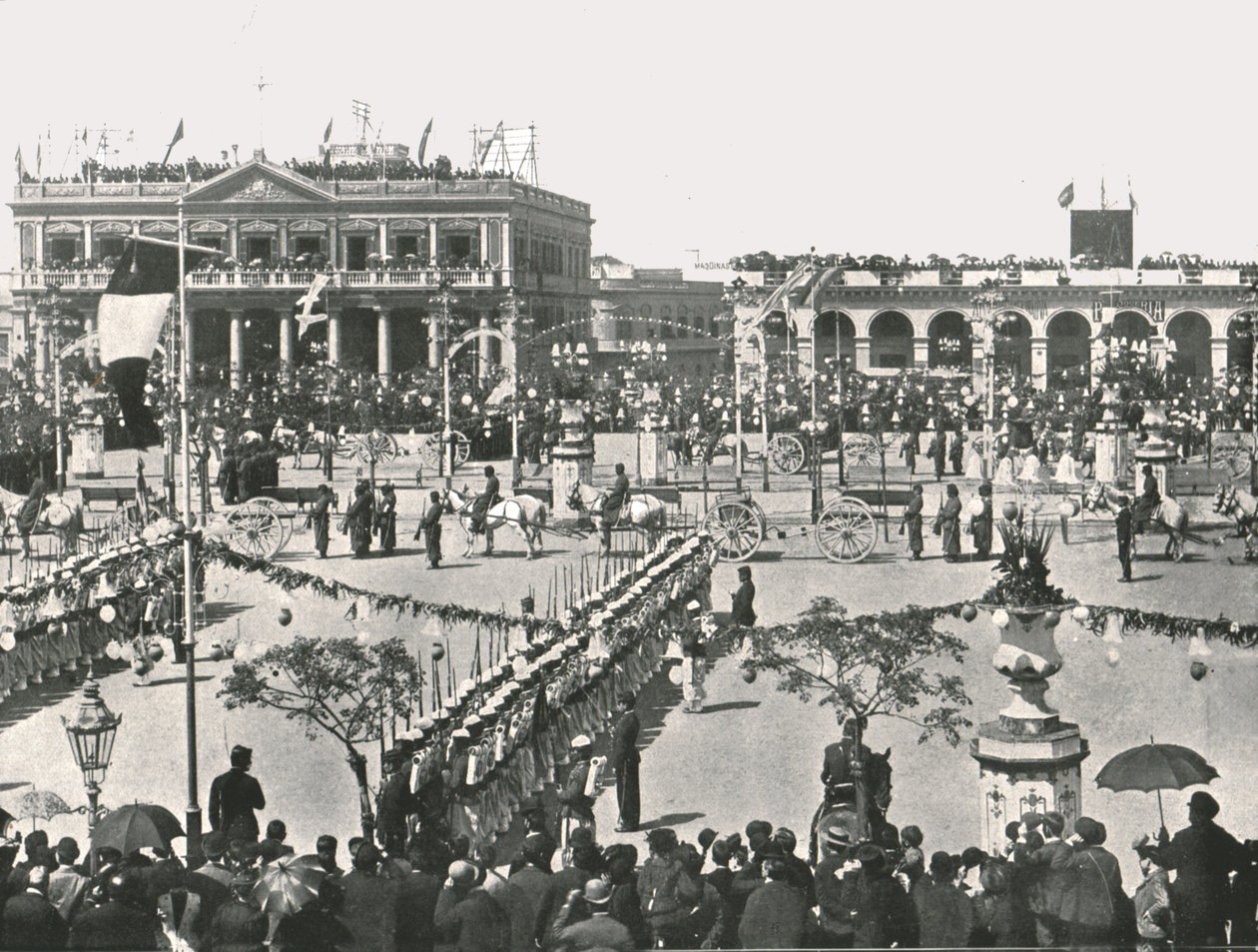 Den store plads på en festdag, Montevideo, Uruguay, 1895. af Unbekannt