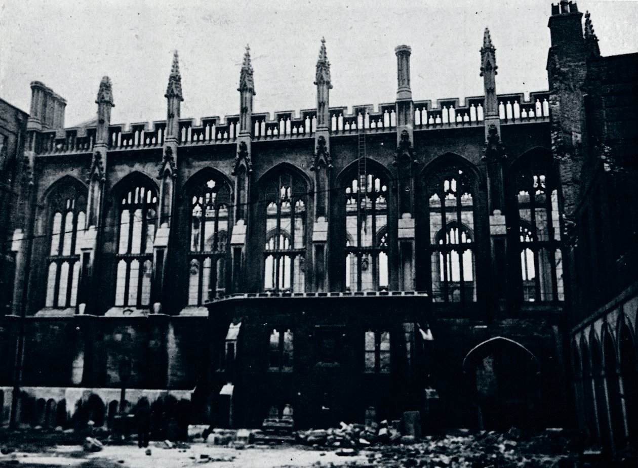 Den historiske sal i det indre tempel fuldstændig udryddet af brand, 1941 af Unbekannt