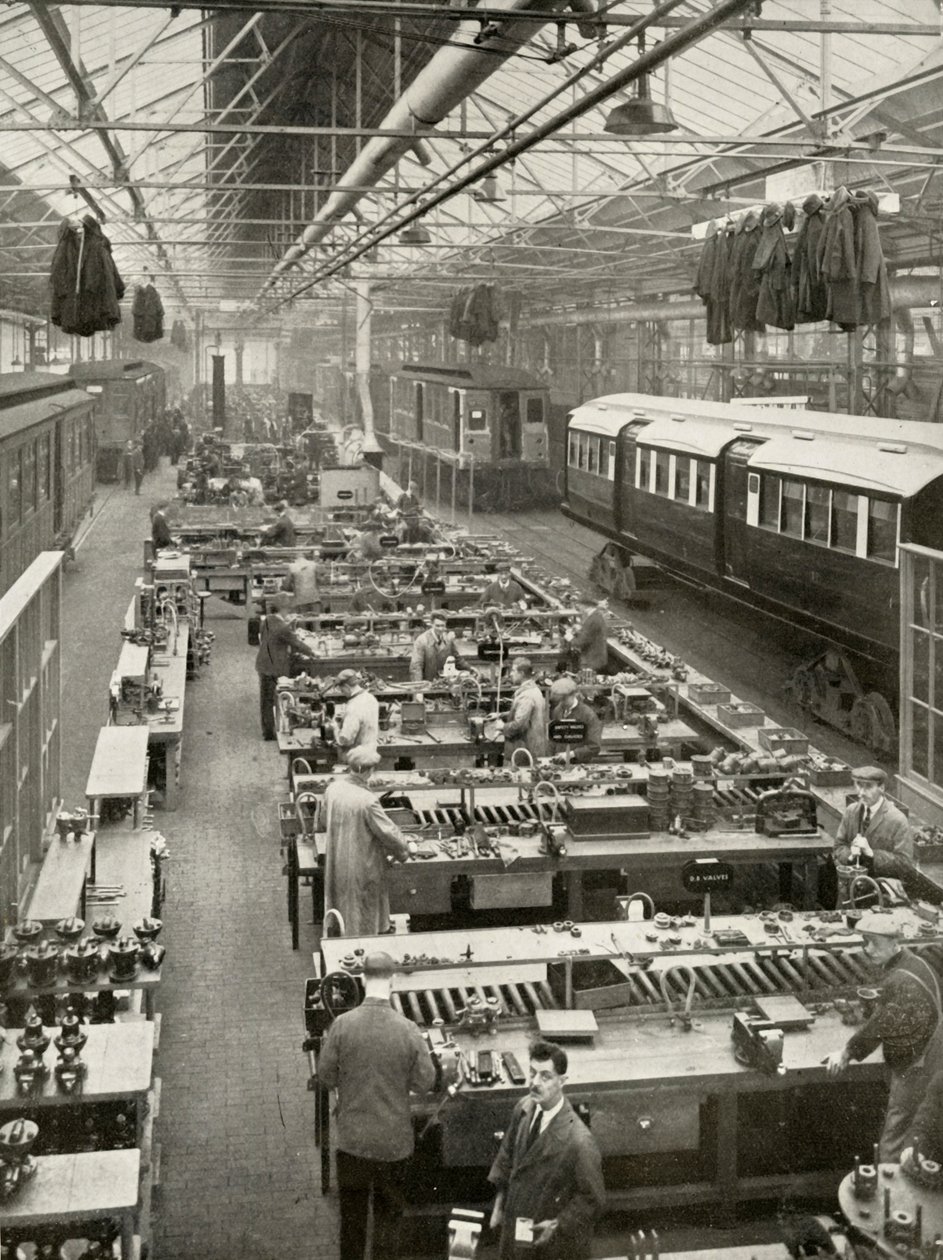 Overhalingen af underjordisk rullende materiel ejet af London Passenger Transport, 1935-36. af Unbekannt