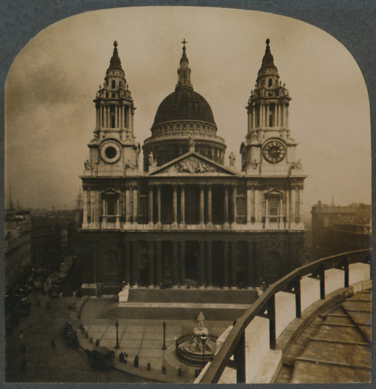 The Pride of London, St. Pauls Cathedral, London, England, c1910. af Unbekannt