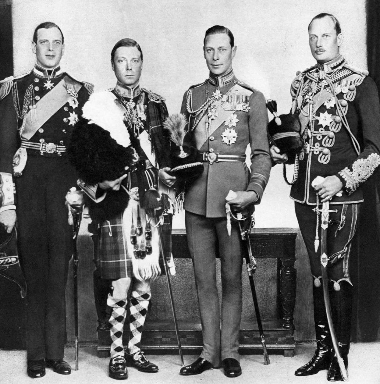 Prinsen af Wales med sine brødre, c1930