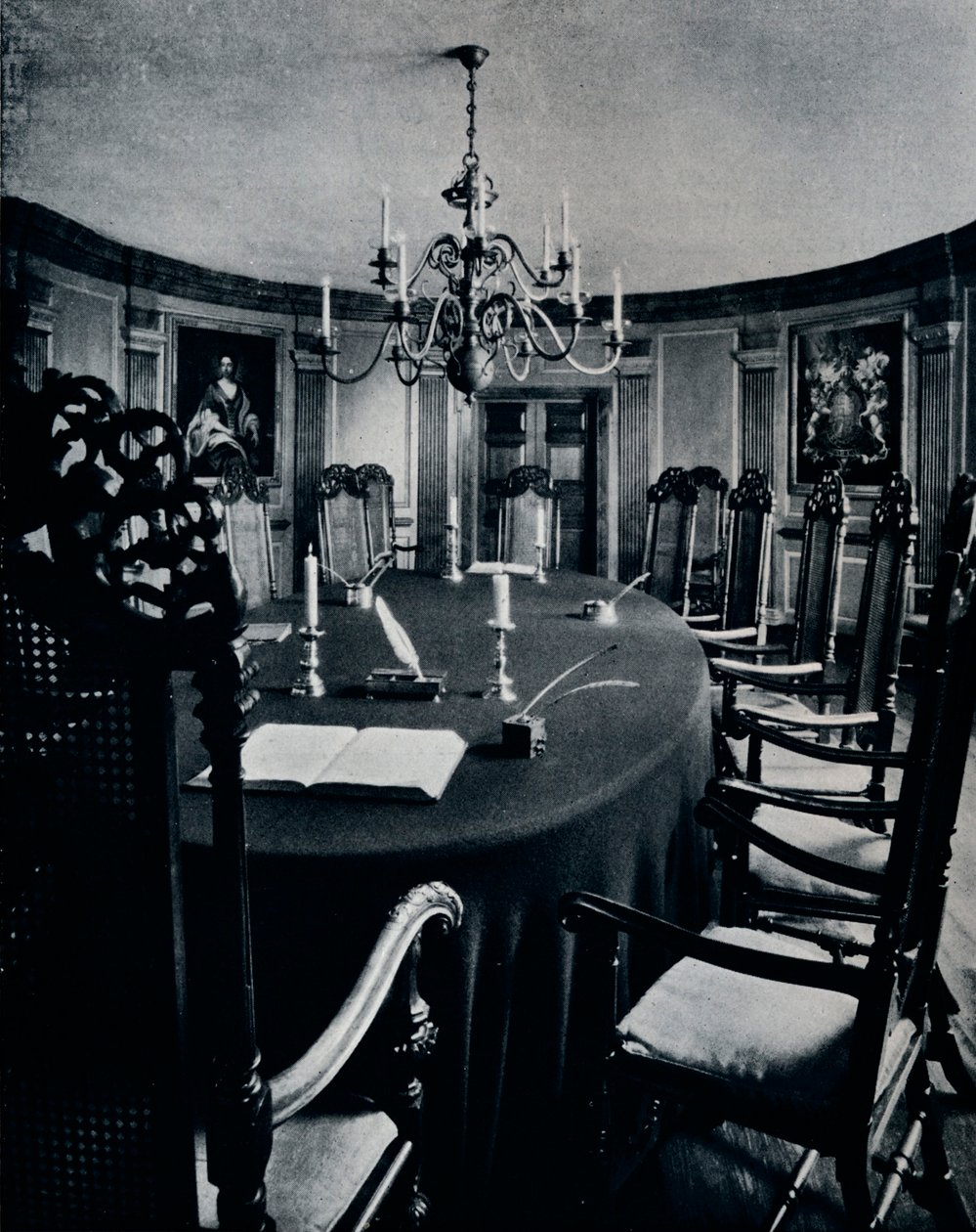 Værelset i hovedstaden, hvor eksekutivrådet samledes, c1938 af Unbekannt