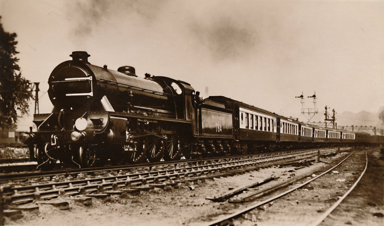 S.R. Dover Boat Train, trukket af Sir Gawain A King Arthur Type Lokomotiv, c1930. af Unbekannt