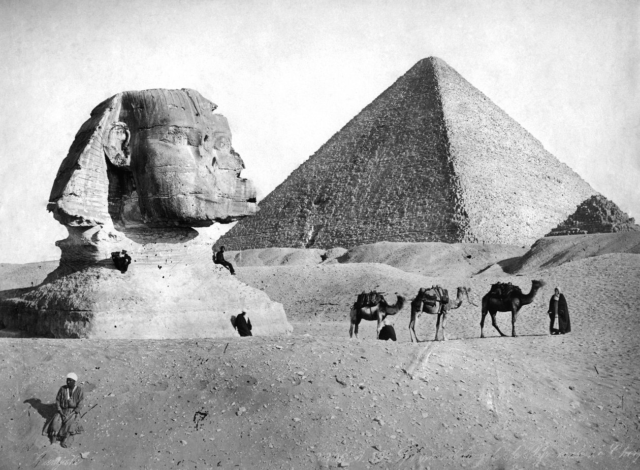 Sfinksen og pyramiden i Giza, Egypten, c1882 af Unbekannt