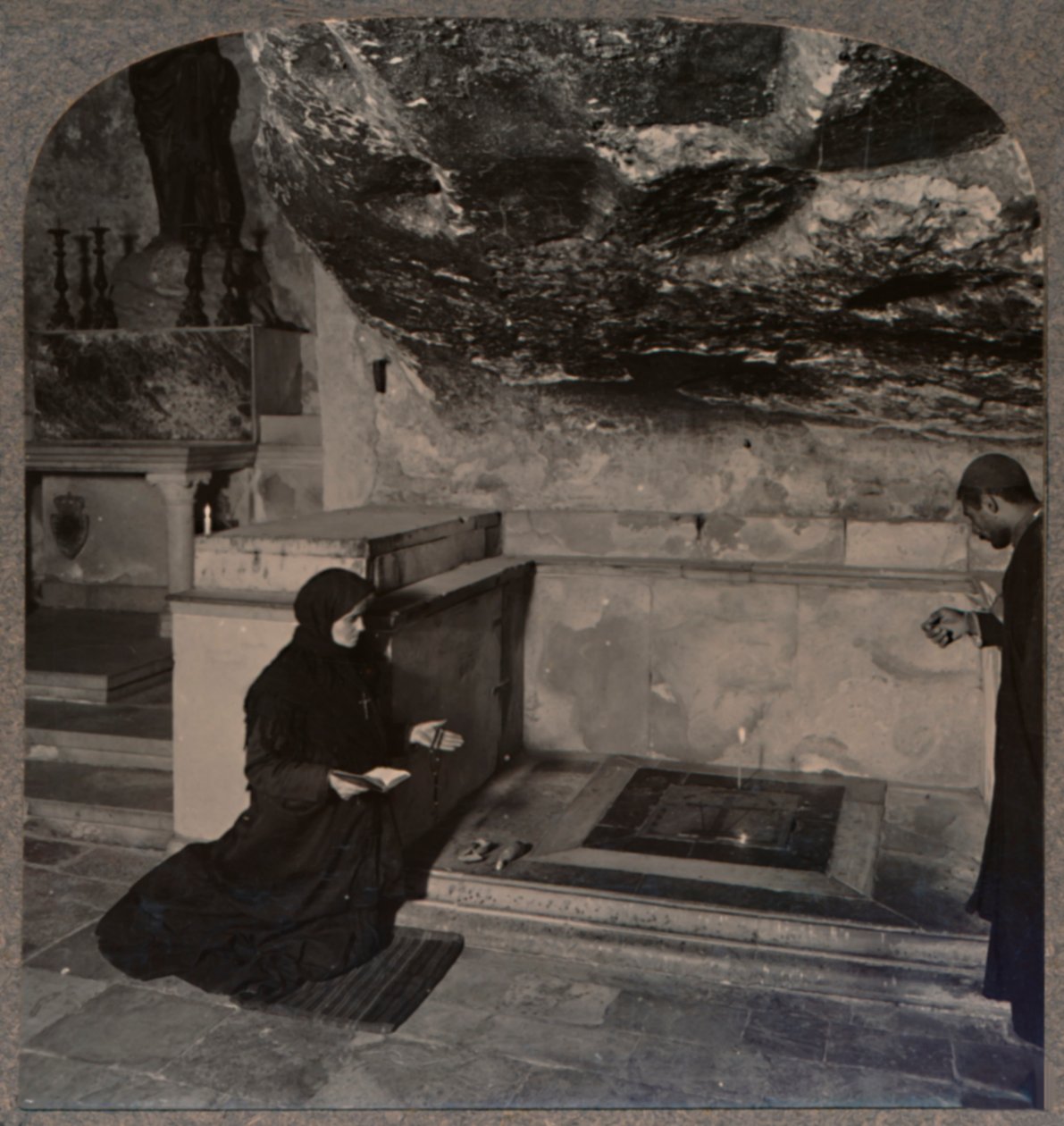 Salvelsesstenen, Den Hellige Gravs Kirke, Jerusalem, ca. 1900 af Unbekannt