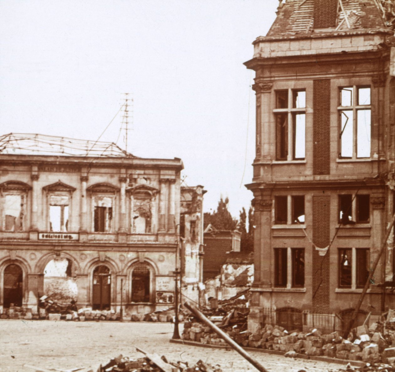 Rådhuset, Chauny, Frankrig, c1914-c1918 af Unbekannt