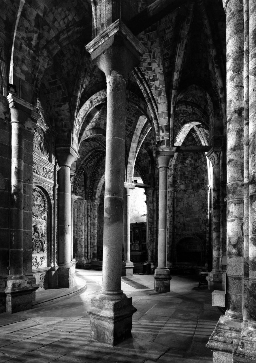 Ambulatoriet og det såkaldte Strålende Kapel. Cathedrale Saint Saviour. 12.-15. århundrede. Avila, Spanien af Unbekannt