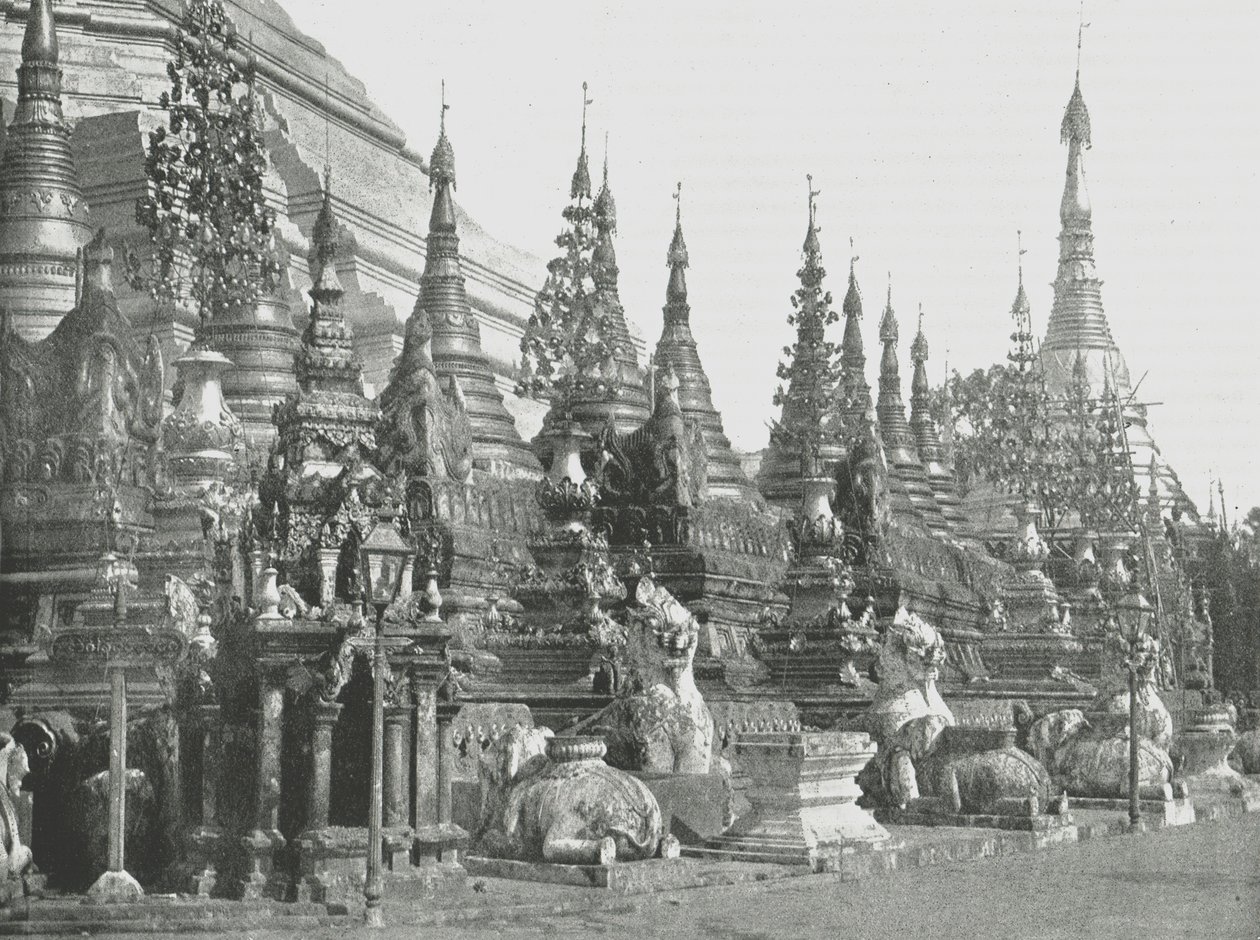 Basen af den store pagoda, Rangoon, Burma, 1895. af Unbekannt