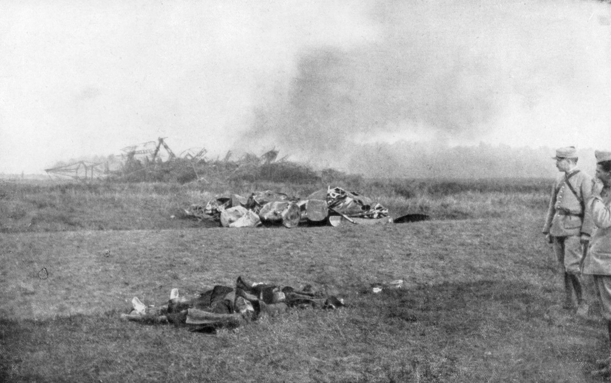 Kroppen af Zeppelin LZ93 L44, St. Clement, Frankrig, 20. oktober 1917 af Unbekannt