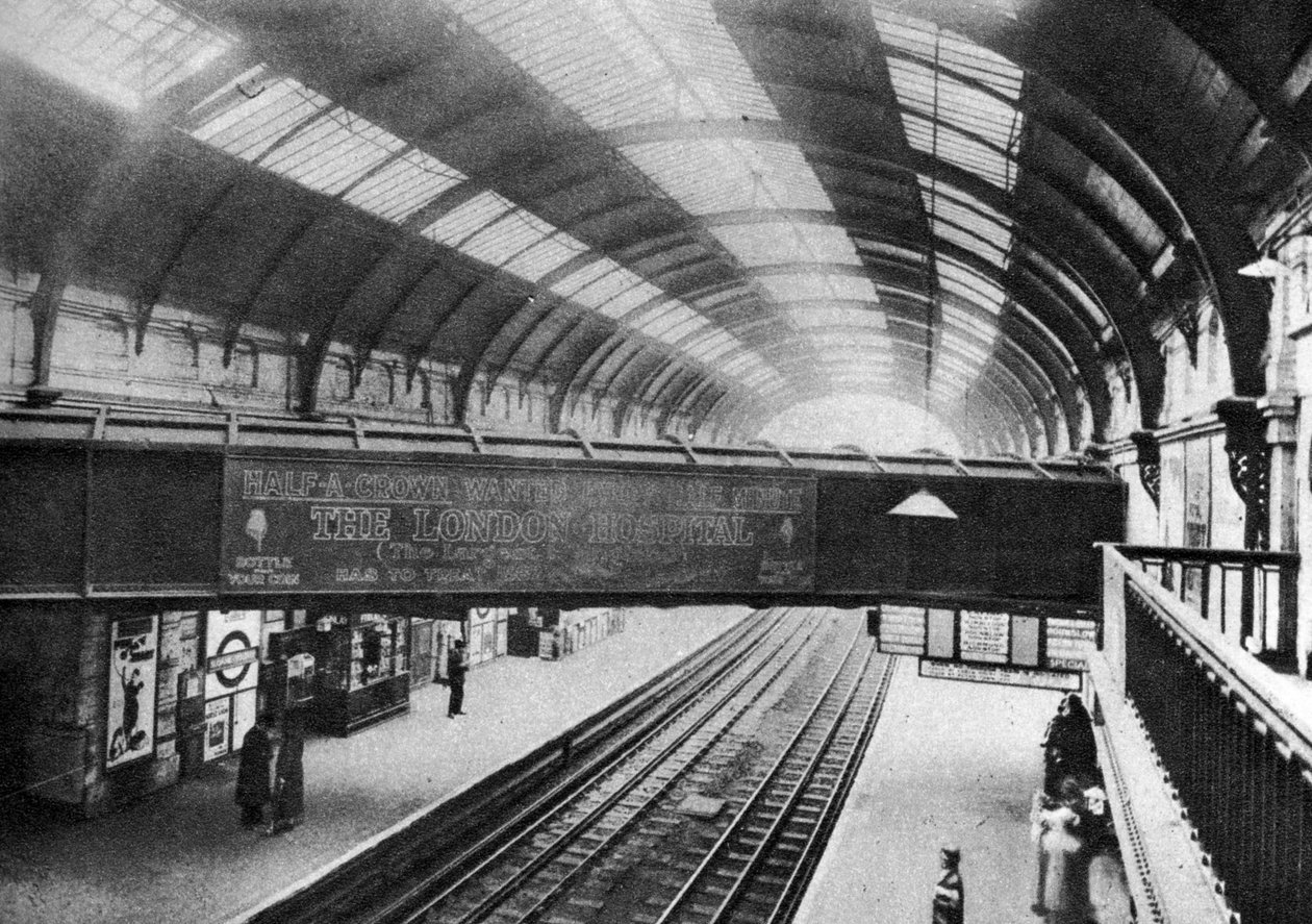 Westbourne-akvæduktens forløb over Sloane Square Station, London, 1926-1927 af Unbekannt