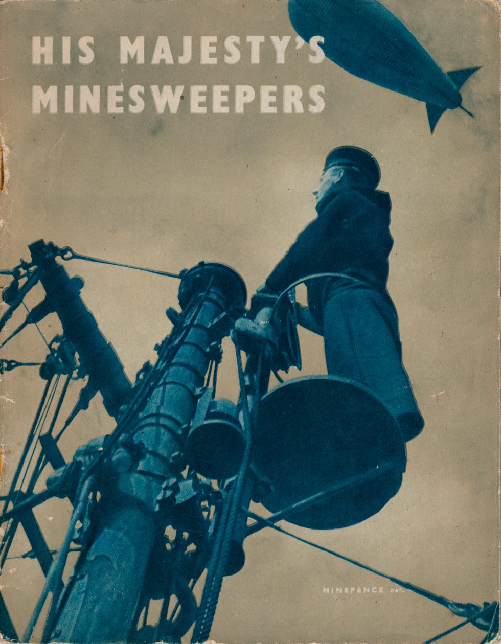 Forsiden af His Majestys Minesweepers, 1943 af Unbekannt