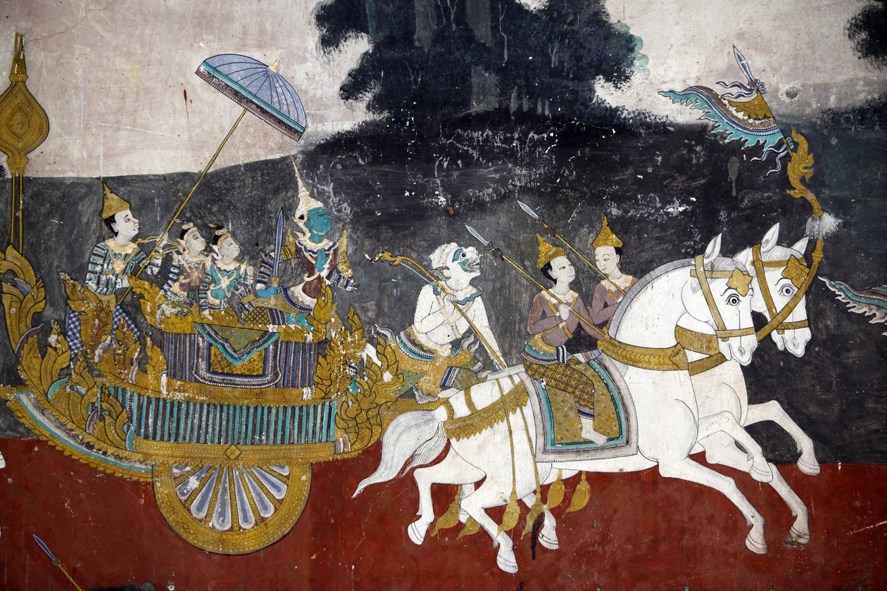 Det indre af sølvpagodens sammensatte vægge er dækket af vægmalerier, der viser historier fra Reamker, dvs. Khmer-versionen af det klassiske indiske epos, Ramayana. Nogle dele af vægmalerierne er forringet og vejrskadet. Vægmalerierne var p af Unbekannt