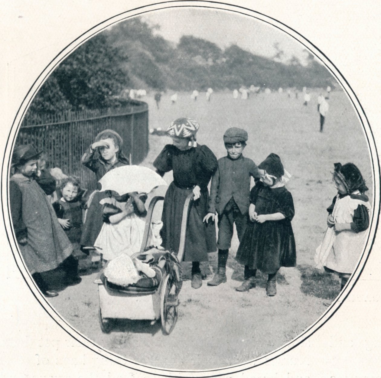 Den lille mor, Regents Park, London, c1900 1901 af Unbekannt