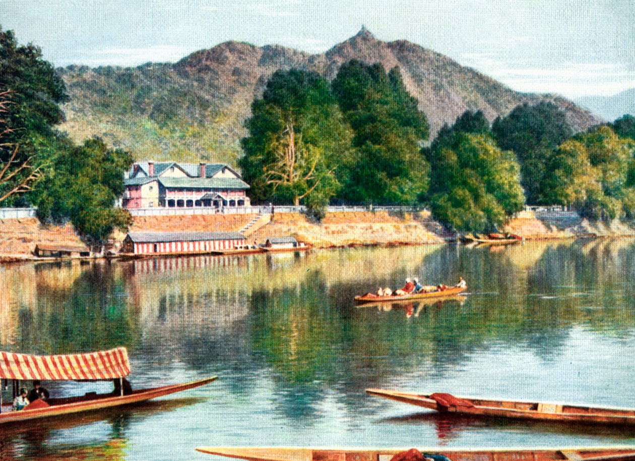 Jhelum-floden og klubhus i Srinagar, Indien, begyndelsen af det 20. århundrede af Unbekannt