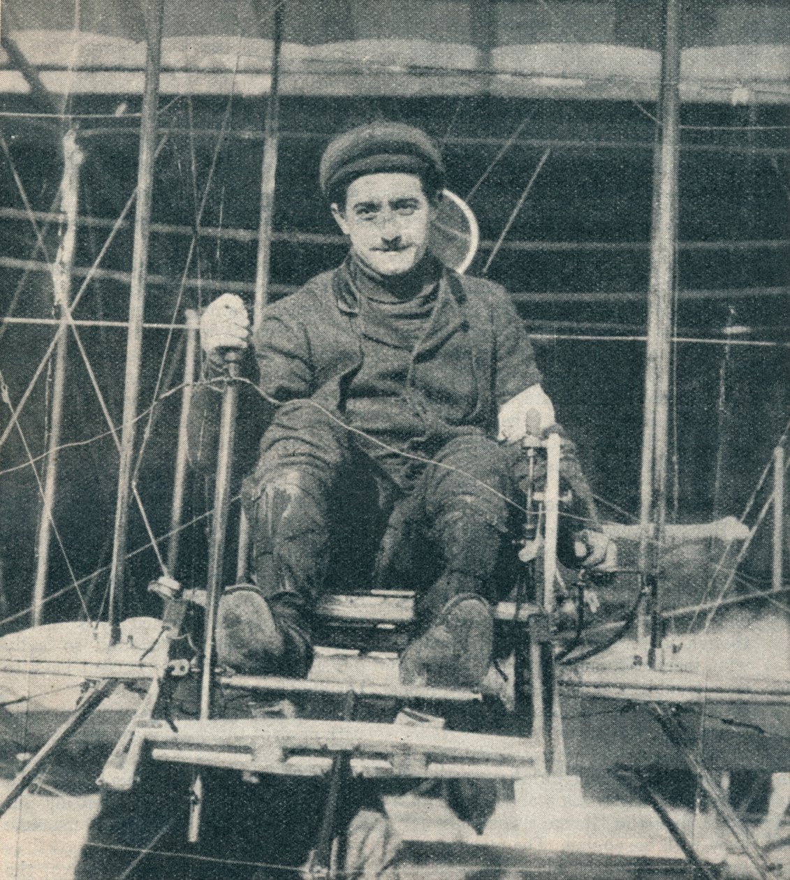 Vinderen af £10.000-præmien for flyrejsen fra London til Manchester, 1910 c1937 af Unbekannt