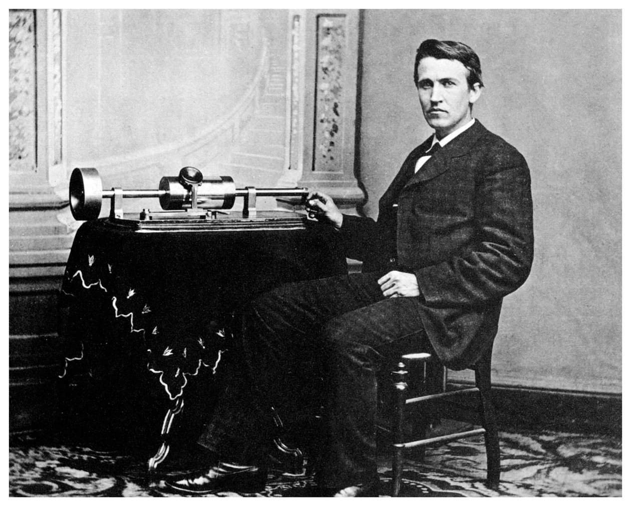 Thomas Alva Edison, amerikansk opfinder, med sin fonograf, c1878 1955 af Unbekannt