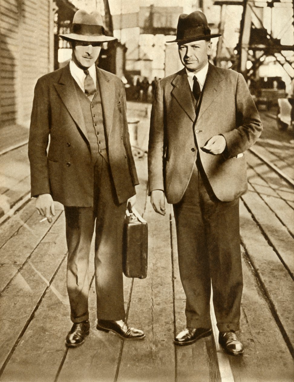 Thornton og MacDonald udgivet efter Metro-Vickers Affair, 1933, 1935. af Unbekannt
