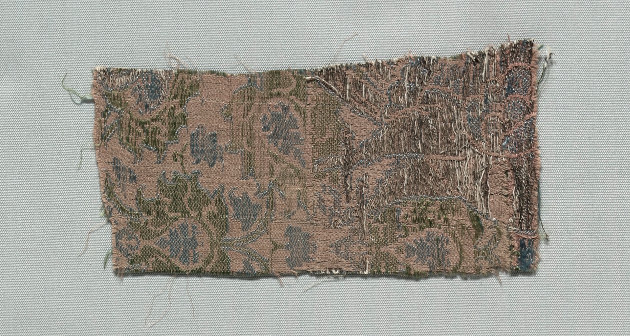 Tre fragmenter af italiensk gotisk silke, 1350-1399. af Unbekannt